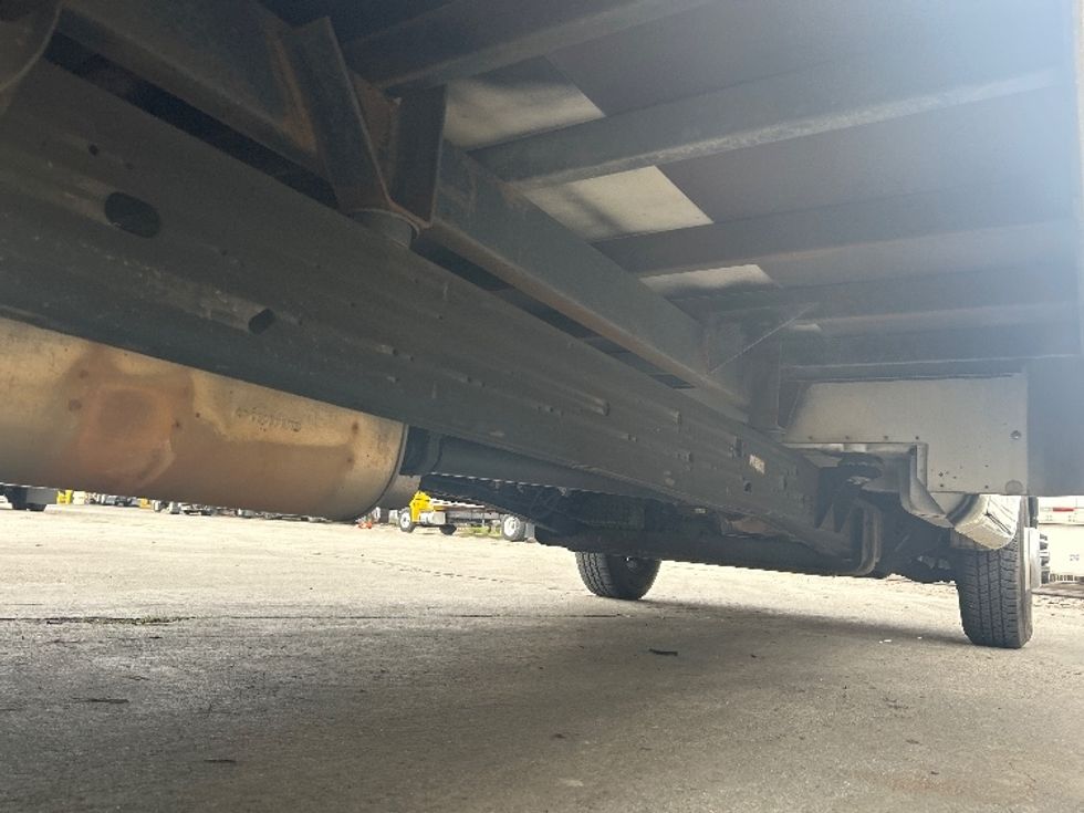 Light Duty Box Truck-Light and Medium Duty Trucks-GMC-2021-Savana G33903-San Marcos-CA-115,392\n\t\tmiles-$ 29,000 - Image 14