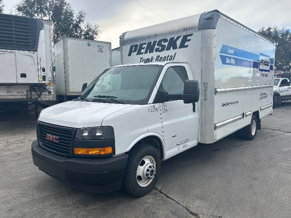 Light Duty Box Truck-Light and Medium Duty Trucks-GMC-2021-Savana G33903-San Marcos-CA-115,392\n\t\tmiles-$ 29,000 - Image 3