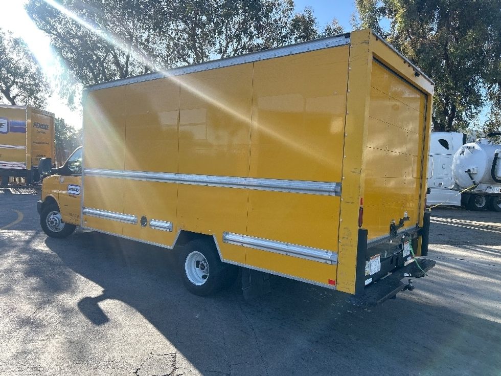 Light Duty Box Truck-Light and Medium Duty Trucks-GMC-2021-Savana G33903-San Marcos-CA-74,051\n\t\tmiles-$ 29,000 - Image 6