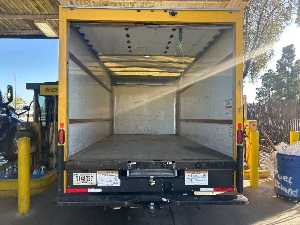 Light Duty Box Truck-Light and Medium Duty Trucks-GMC-2021-Savana G33903-San Marcos-CA-74,051\n\t\tmiles-$ 29,000 - Image 8