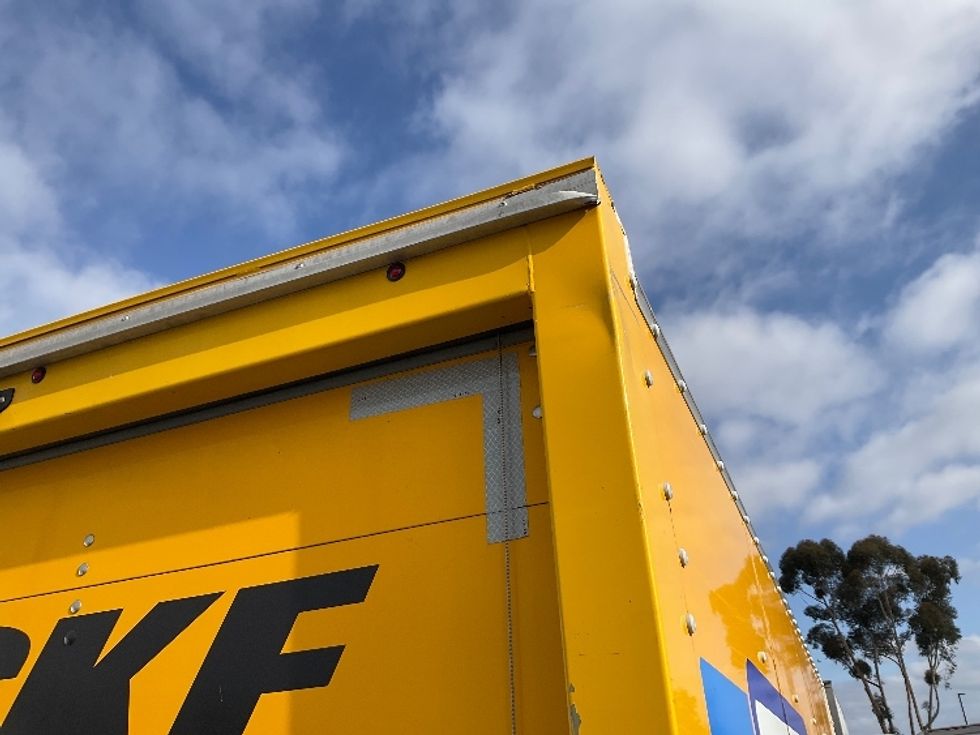 Light Duty Box Truck-Light and Medium Duty Trucks-GMC-2021-Savana G33903-San Marcos-CA-76,347\n\t\tmiles-$ 33,000 - Image 24