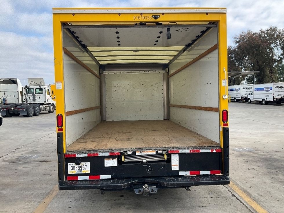 Light Duty Box Truck-Light and Medium Duty Trucks-GMC-2021-Savana G33903-San Marcos-CA-76,347\n\t\tmiles-$ 33,000 - Image 8