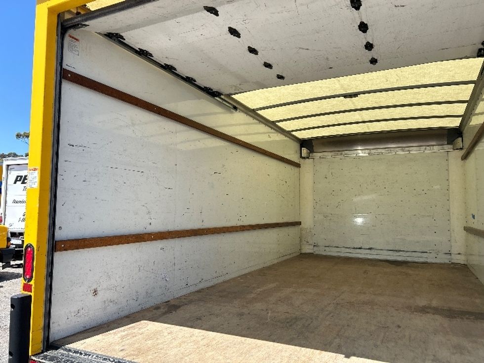 Light Duty Box Truck-Light and Medium Duty Trucks-GMC-2021-Savana G33903-San Marcos-CA-77,094\n\t\tmiles-$ 28,750 - Image 11