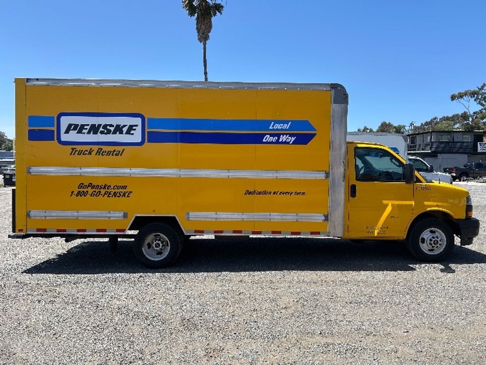 Light Duty Box Truck-Light and Medium Duty Trucks-GMC-2021-Savana G33903-San Marcos-CA-77,094\n\t\tmiles-$ 28,750 - Image 15