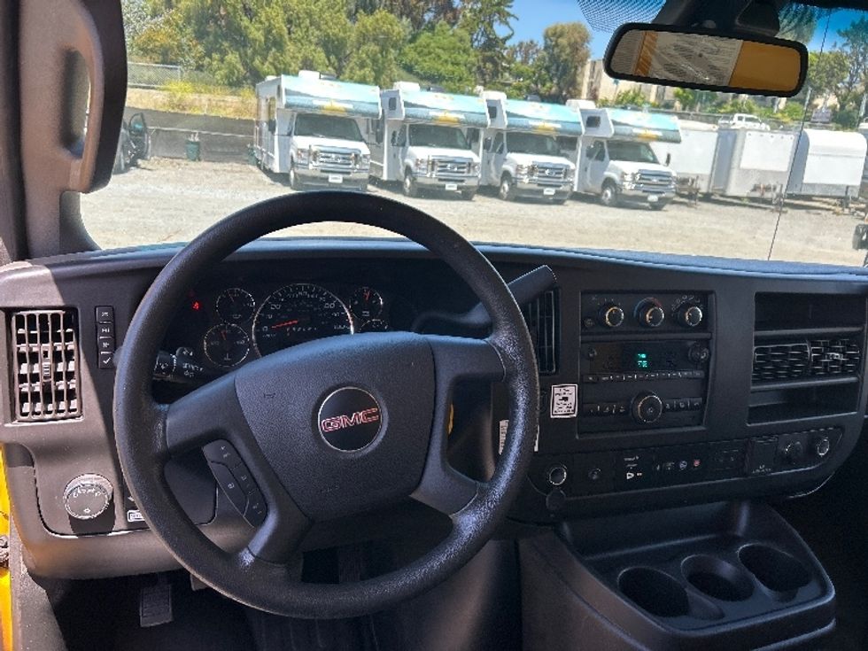 Light Duty Box Truck-Light and Medium Duty Trucks-GMC-2021-Savana G33903-San Marcos-CA-77,094\n\t\tmiles-$ 28,750 - Image 18