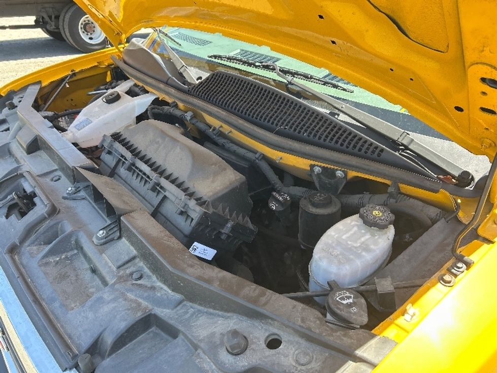 Light Duty Box Truck-Light and Medium Duty Trucks-GMC-2021-Savana G33903-San Marcos-CA-77,094\n\t\tmiles-$ 28,750 - Image 24