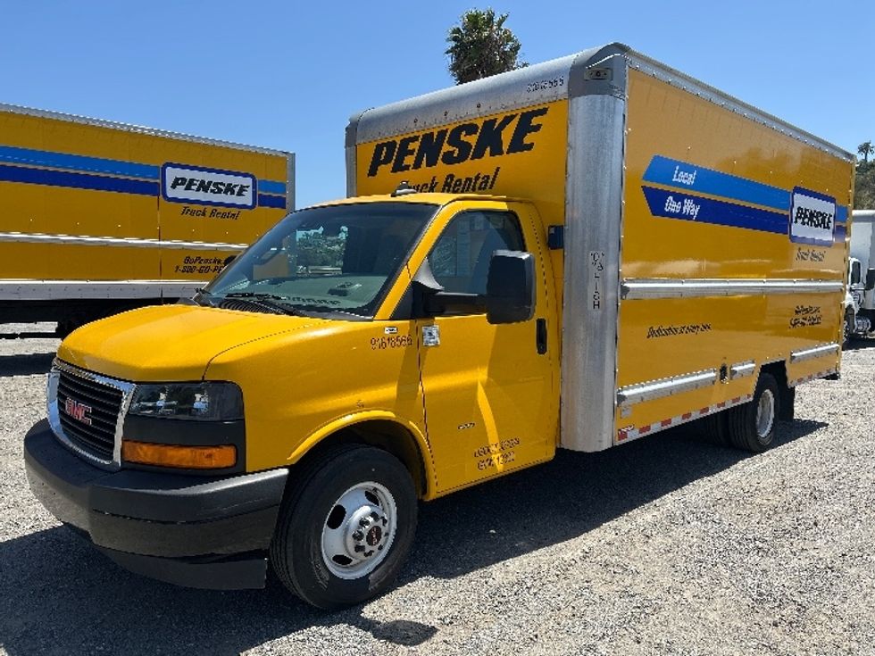 Light Duty Box Truck-Light and Medium Duty Trucks-GMC-2021-Savana G33903-San Marcos-CA-77,094\n\t\tmiles-$ 28,750 - Image 3