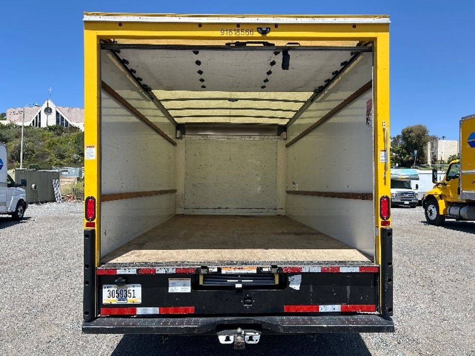 Light Duty Box Truck-Light and Medium Duty Trucks-GMC-2021-Savana G33903-San Marcos-CA-77,094\n\t\tmiles-$ 28,750 - Image 8