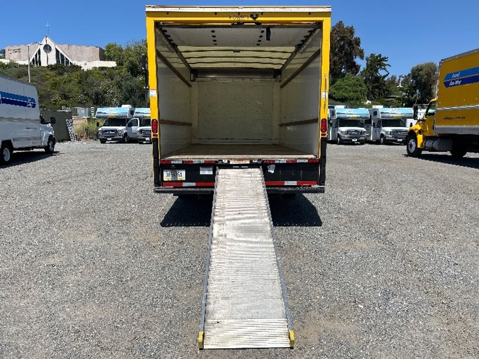 Light Duty Box Truck-Light and Medium Duty Trucks-GMC-2021-Savana G33903-San Marcos-CA-77,094\n\t\tmiles-$ 28,750 - Image 9