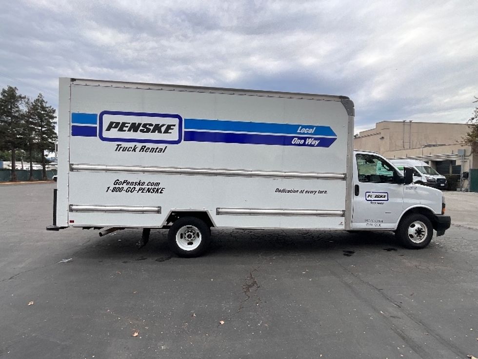 Light Duty Box Truck-Light and Medium Duty Trucks-GMC-2021-Savana G33903-Santa Clara-CA-93,702\n\t\tmiles-$ 29,750 - Image 15