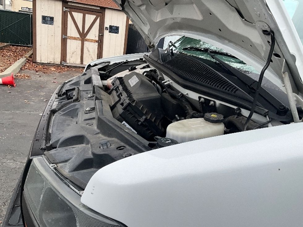 Light Duty Box Truck-Light and Medium Duty Trucks-GMC-2021-Savana G33903-Santa Clara-CA-93,702\n\t\tmiles-$ 29,750 - Image 23