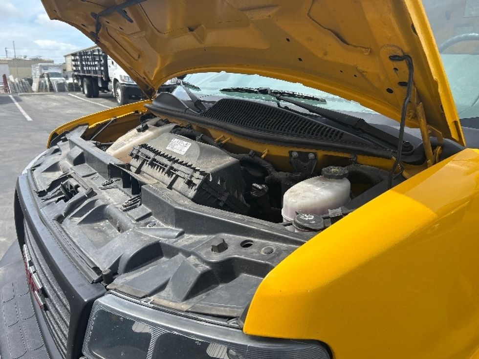 Light Duty Box Truck-Light and Medium Duty Trucks-GMC-2021-Savana G33903-Santa Maria-CA-105,903\n\t\tmiles-$ 24,500 - Image 24