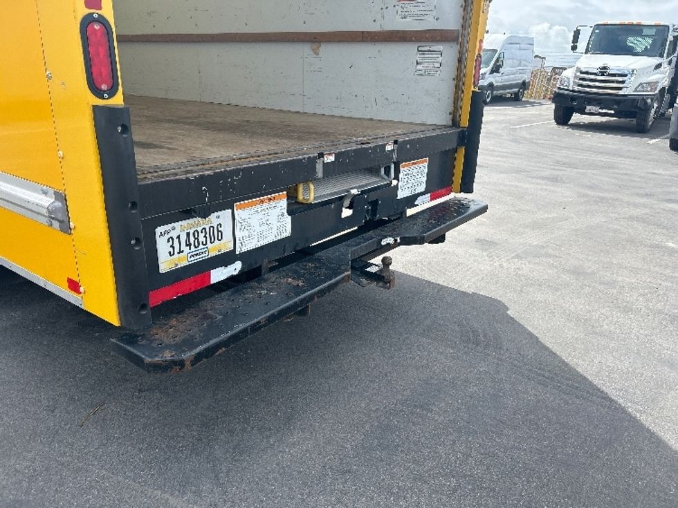 Light Duty Box Truck-Light and Medium Duty Trucks-GMC-2021-Savana G33903-Santa Maria-CA-105,903\n\t\tmiles-$ 24,500 - Image 25