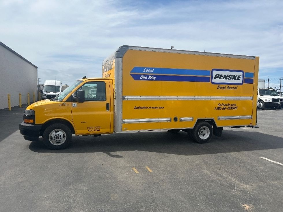 Light Duty Box Truck-Light and Medium Duty Trucks-GMC-2021-Savana G33903-Santa Maria-CA-105,903\n\t\tmiles-$ 24,500 - Image 4