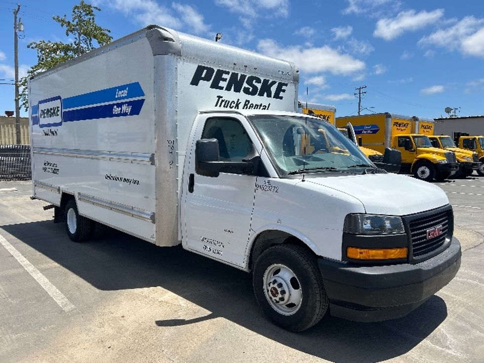 Light Duty Box Truck-Light and Medium Duty Trucks-GMC-2021-Savana G33903-Santa Maria-CA-85,402\n\t\tmiles-$ 29,250 - Image 1