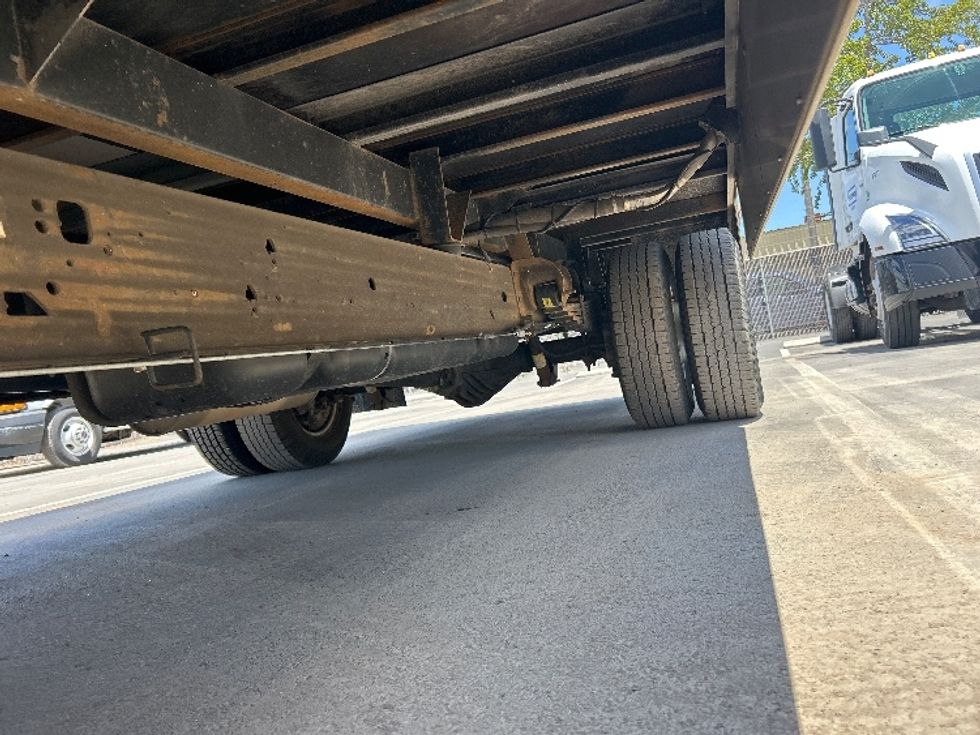 Light Duty Box Truck-Light and Medium Duty Trucks-GMC-2021-Savana G33903-Santa Maria-CA-85,402\n\t\tmiles-$ 29,250 - Image 5