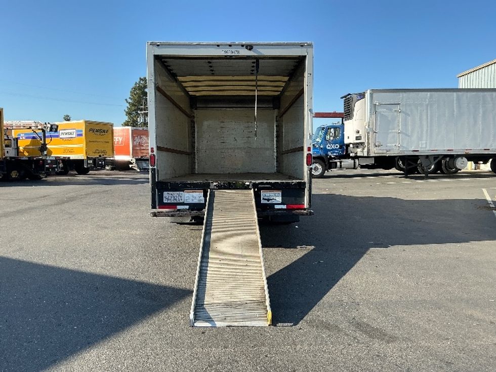 Light Duty Box Truck-Light and Medium Duty Trucks-GMC-2021-Savana G33903-Santa Rosa-CA-87,684\n\t\tmiles-$ 34,500 - Image 9