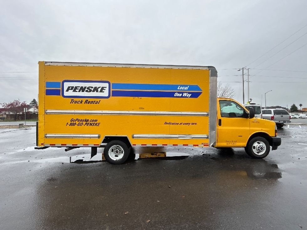 Light Duty Box Truck-Light and Medium Duty Trucks-GMC-2021-Savana G33903-Santa Rosa-CA-91,117\n\t\tmiles-$ 28,750 - Image 12