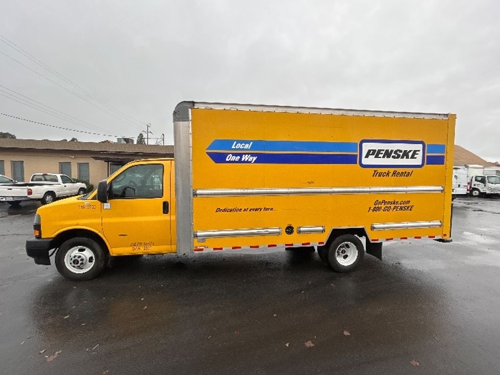 Light Duty Box Truck-Light and Medium Duty Trucks-GMC-2021-Savana G33903-Santa Rosa-CA-91,117\n\t\tmiles-$ 28,750 - Image 4