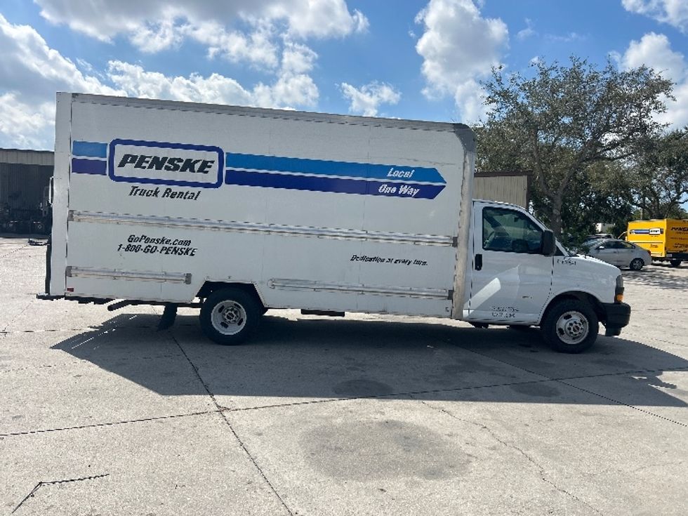Light Duty Box Truck-Light and Medium Duty Trucks-GMC-2021-Savana G33903-Sarasota-FL-107,460\n\t\tmiles-$ 30,500 - Image 10