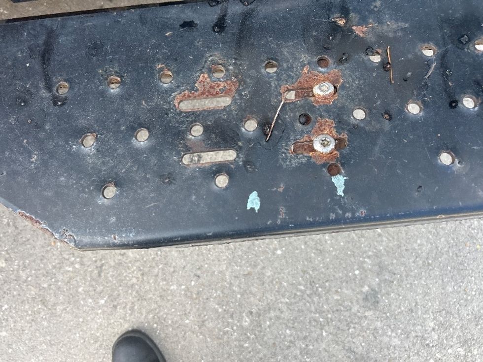 Light Duty Box Truck-Light and Medium Duty Trucks-GMC-2021-Savana G33903-Sarasota-FL-107,460\n\t\tmiles-$ 30,500 - Image 22