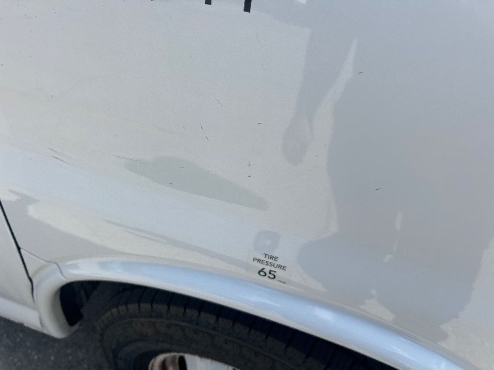 Light Duty Box Truck-Light and Medium Duty Trucks-GMC-2021-Savana G33903-Sarasota-FL-107,460\n\t\tmiles-$ 30,500 - Image 23