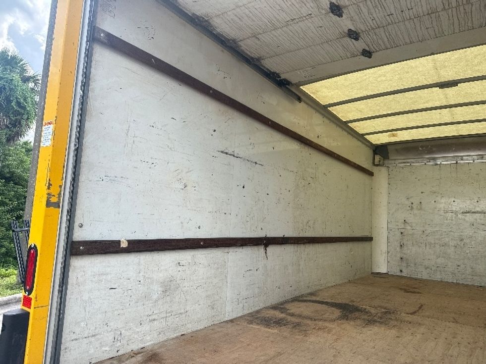 Light Duty Box Truck-Light and Medium Duty Trucks-GMC-2021-Savana G33903-Sarasota-FL-136,787\n\t\tmiles-$ 21,250 - Image 11