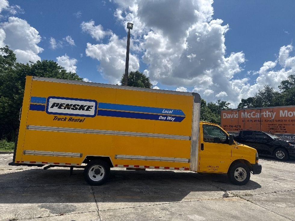 Light Duty Box Truck-Light and Medium Duty Trucks-GMC-2021-Savana G33903-Sarasota-FL-136,787\n\t\tmiles-$ 21,250 - Image 15