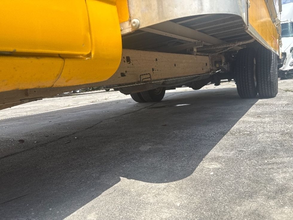Light Duty Box Truck-Light and Medium Duty Trucks-GMC-2021-Savana G33903-Sarasota-FL-136,787\n\t\tmiles-$ 21,250 - Image 5