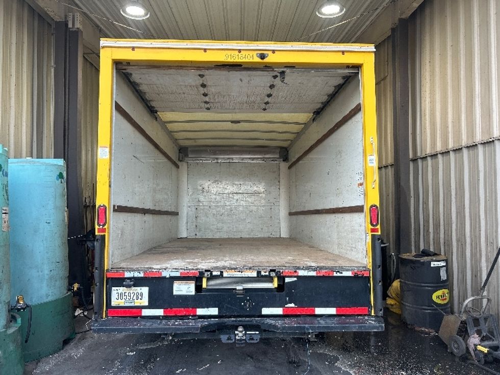 Light Duty Box Truck-Light and Medium Duty Trucks-GMC-2021-Savana G33903-Sarasota-FL-136,787\n\t\tmiles-$ 21,250 - Image 8