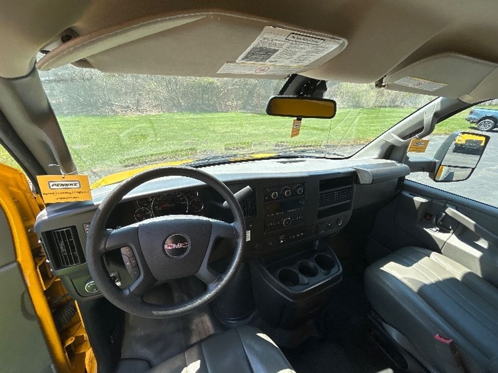 Light Duty Box Truck-Light and Medium Duty Trucks-GMC-2021-Savana G33903-Sarasota-FL-78,216\n\t\tmiles-$ 27,750 - Image 18
