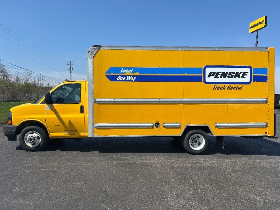Light Duty Box Truck-Light and Medium Duty Trucks-GMC-2021-Savana G33903-Sarasota-FL-78,216\n\t\tmiles-$ 27,750 - Image 4