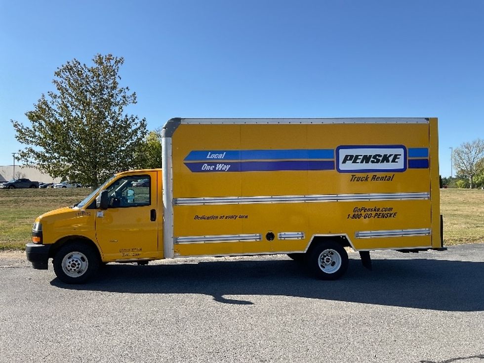 Light Duty Box Truck-Light and Medium Duty Trucks-GMC-2021-Savana G33903-Scarborough-ME-117,466\n\t\tmiles-$ 20,500 - Image 4