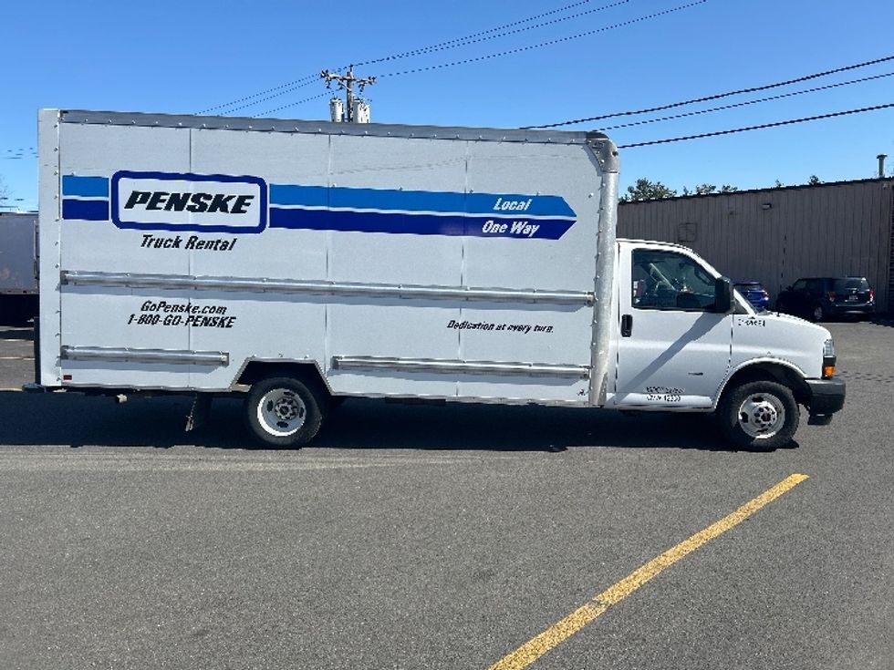 Light Duty Box Truck-Light and Medium Duty Trucks-GMC-2021-Savana G33903-Scarborough-ME-77,146\n\t\tmiles-$ 31,250 - Image 15