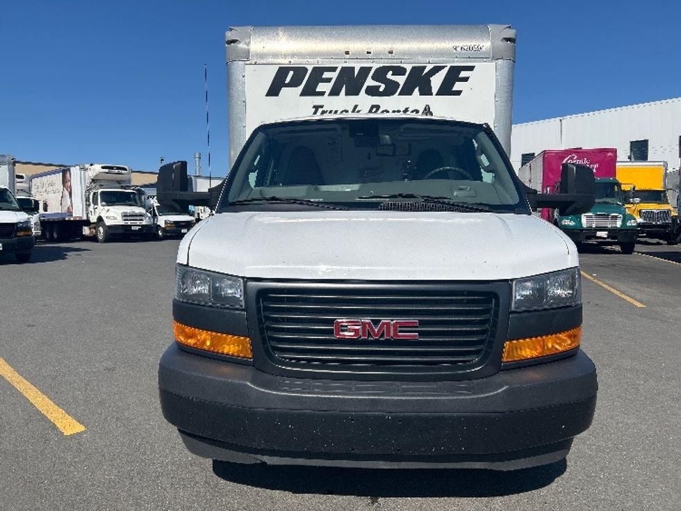 Light Duty Box Truck-Light and Medium Duty Trucks-GMC-2021-Savana G33903-Scarborough-ME-77,146\n\t\tmiles-$ 31,250 - Image 2