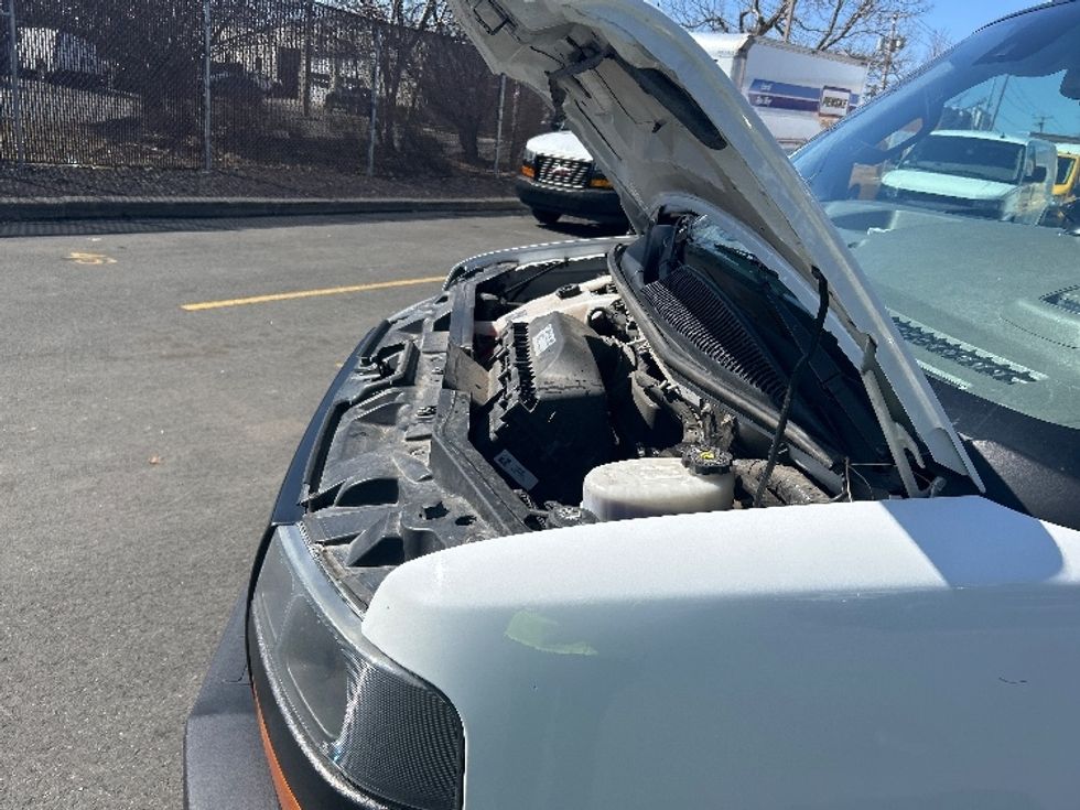 Light Duty Box Truck-Light and Medium Duty Trucks-GMC-2021-Savana G33903-Scarborough-ME-77,146\n\t\tmiles-$ 31,250 - Image 24