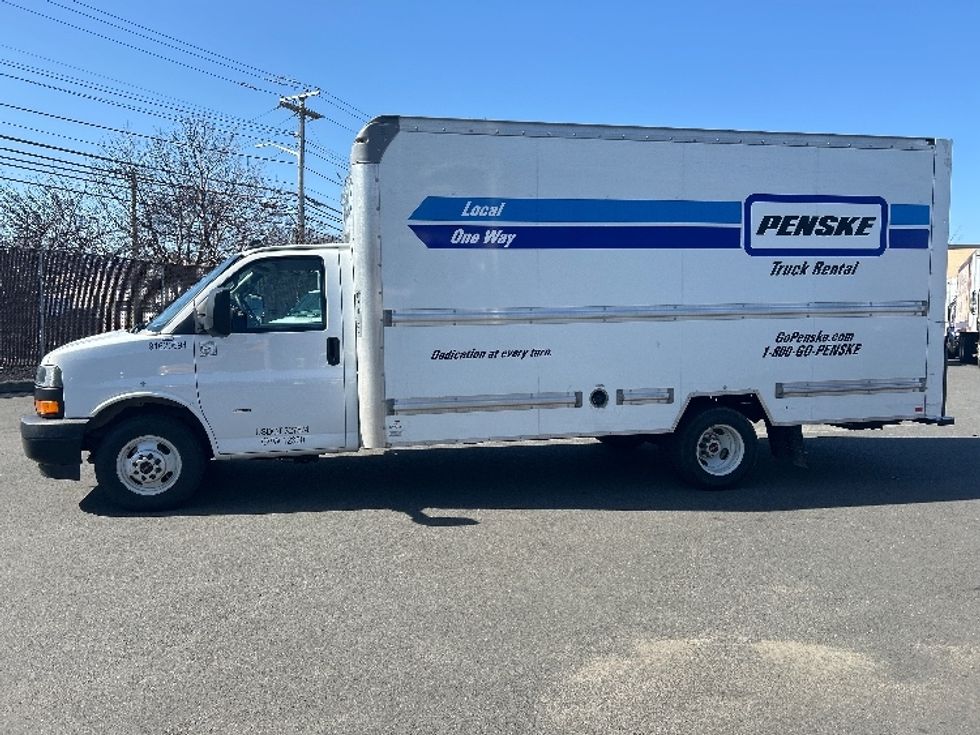 Light Duty Box Truck-Light and Medium Duty Trucks-GMC-2021-Savana G33903-Scarborough-ME-77,146\n\t\tmiles-$ 31,250 - Image 4