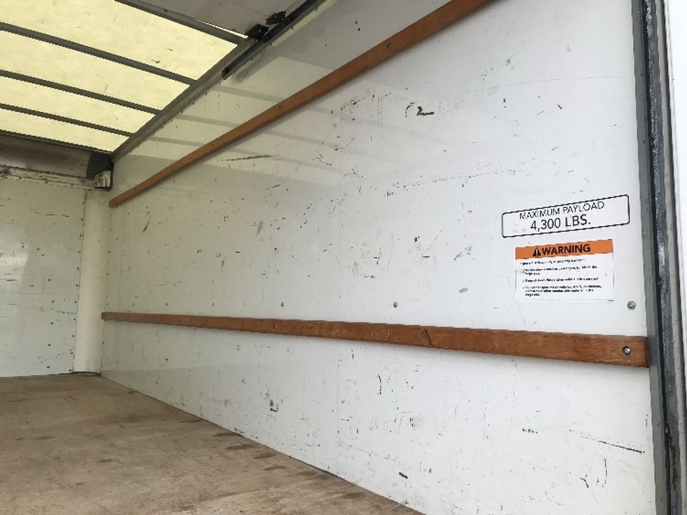 Light Duty Box Truck-Light and Medium Duty Trucks-GMC-2021-Savana G33903-Shreveport-LA-109,030\n\t\tmiles-$ 28,250 - Image 11