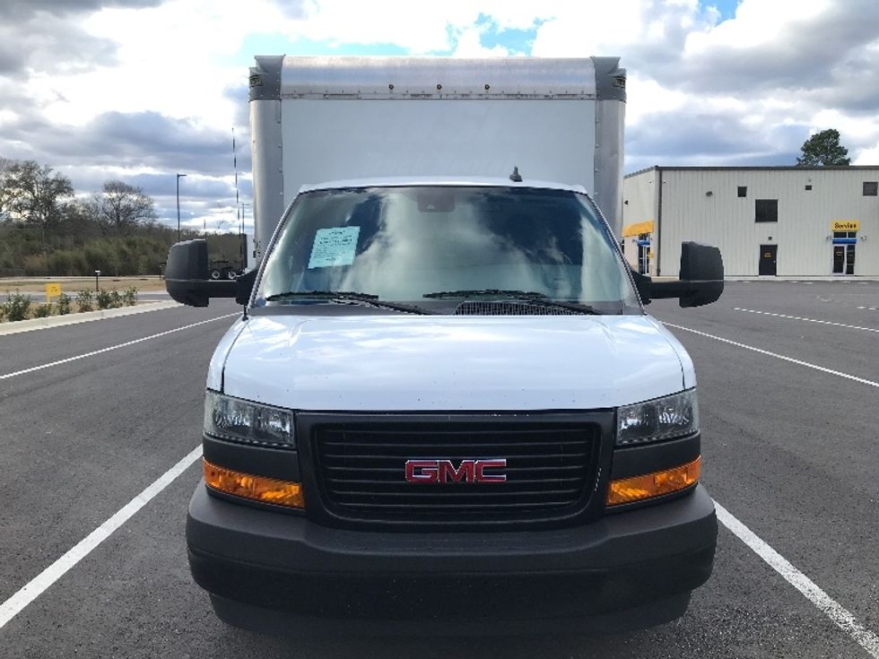 Light Duty Box Truck-Light and Medium Duty Trucks-GMC-2021-Savana G33903-Shreveport-LA-109,030\n\t\tmiles-$ 28,250 - Image 2