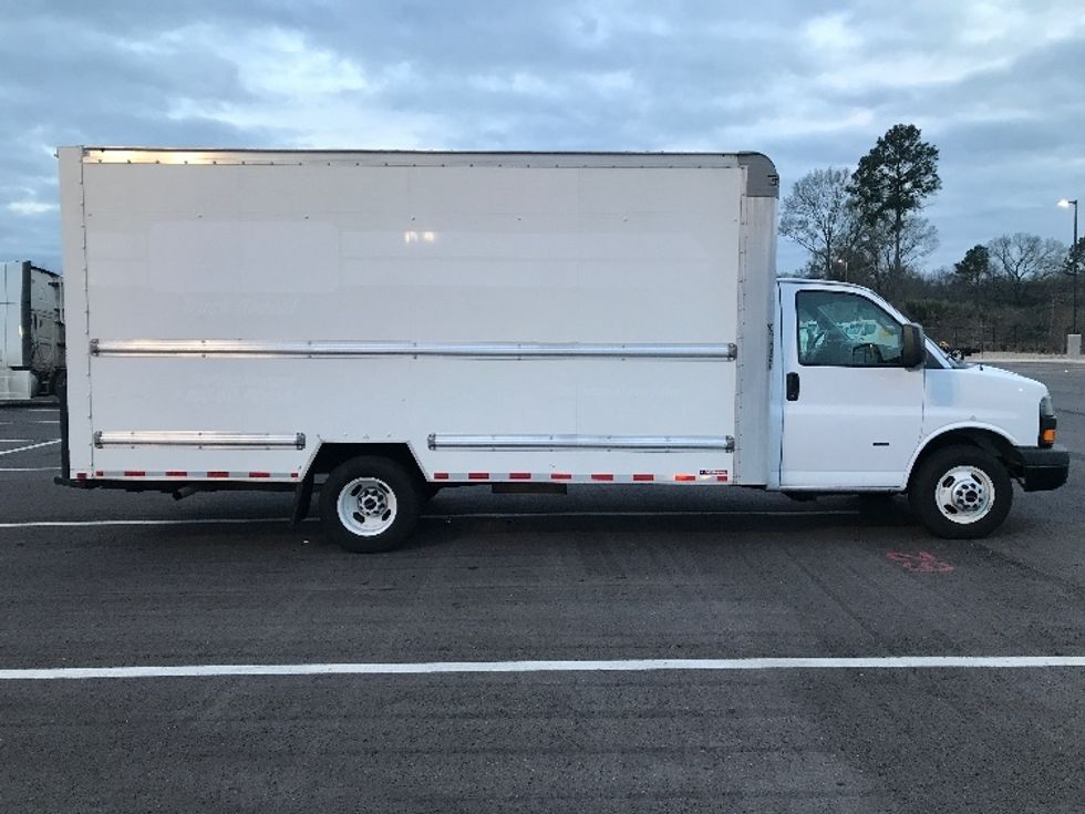 Light Duty Box Truck-Light and Medium Duty Trucks-GMC-2021-Savana G33903-Shreveport-LA-110,363\n\t\tmiles-$ 28,250 - Image 15