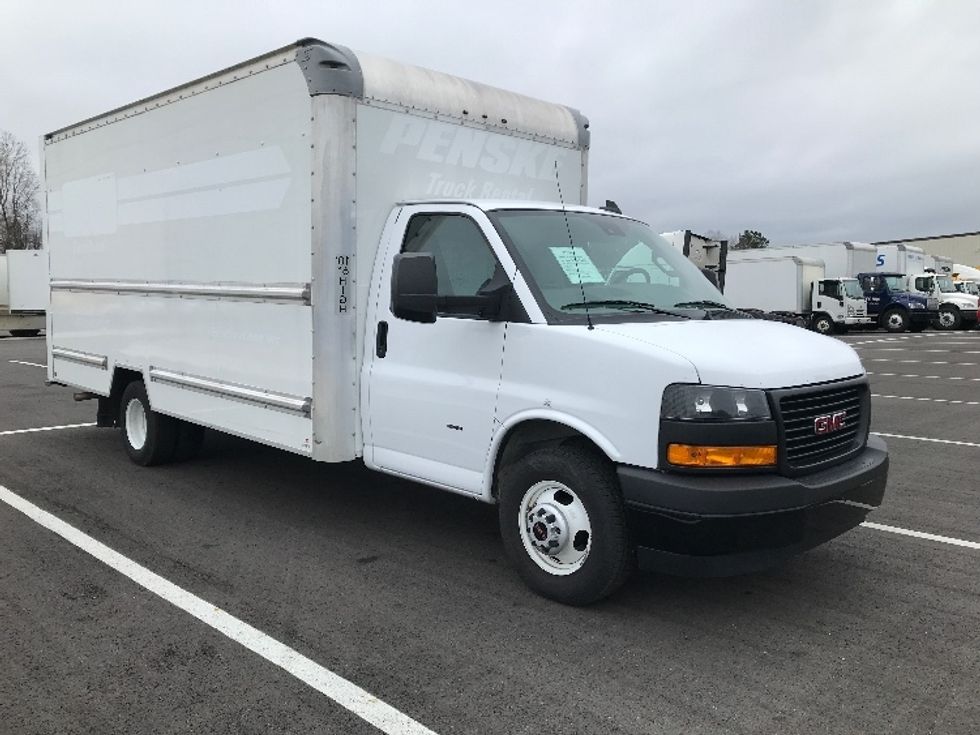 Light Duty Box Truck-Light and Medium Duty Trucks-GMC-2021-Savana G33903-Shreveport-LA-111,898\n\t\tmiles-$ 28,000 - Image 1