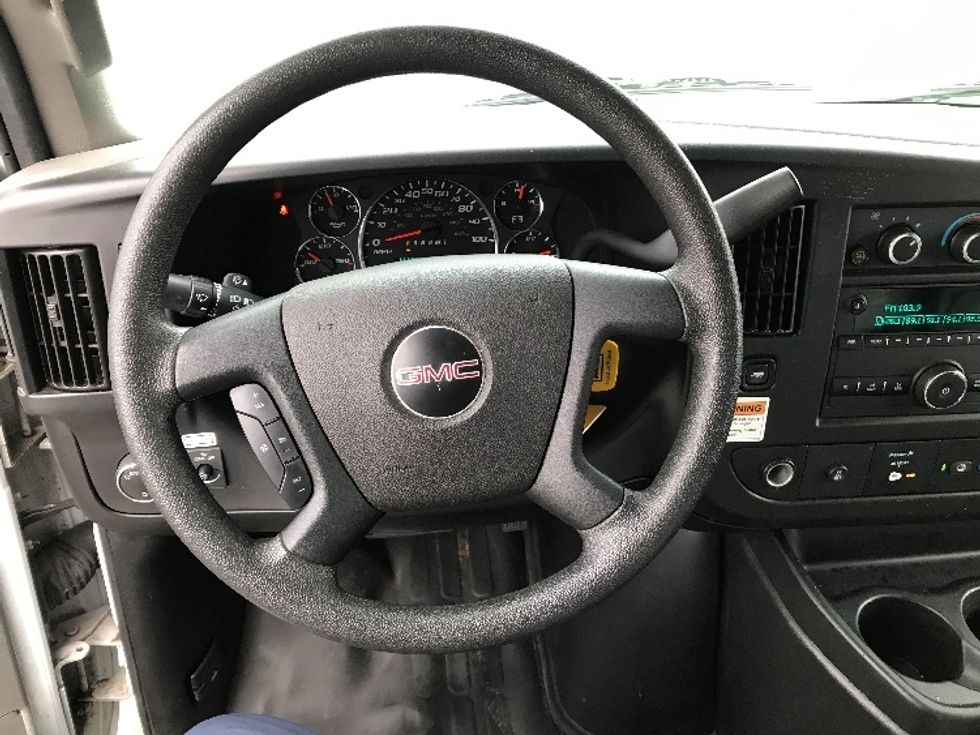 Light Duty Box Truck-Light and Medium Duty Trucks-GMC-2021-Savana G33903-Shreveport-LA-111,898\n\t\tmiles-$ 28,000 - Image 18