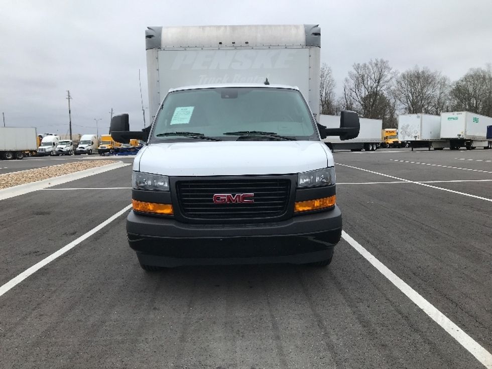 Light Duty Box Truck-Light and Medium Duty Trucks-GMC-2021-Savana G33903-Shreveport-LA-111,898\n\t\tmiles-$ 28,000 - Image 2