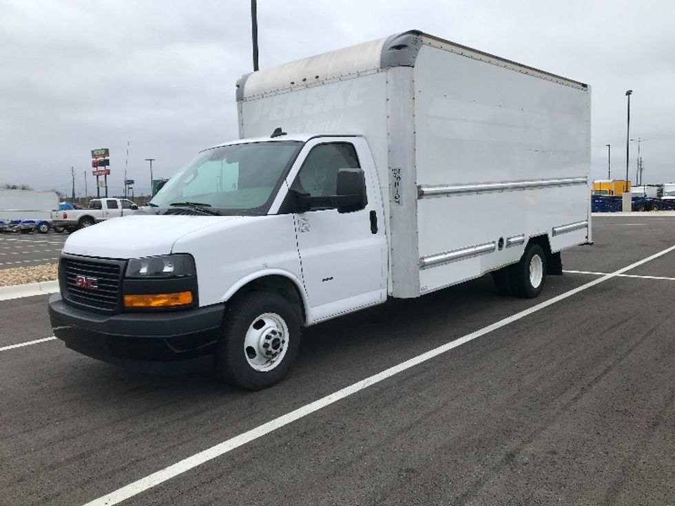 Light Duty Box Truck-Light and Medium Duty Trucks-GMC-2021-Savana G33903-Shreveport-LA-111,898\n\t\tmiles-$ 28,000 - Image 3