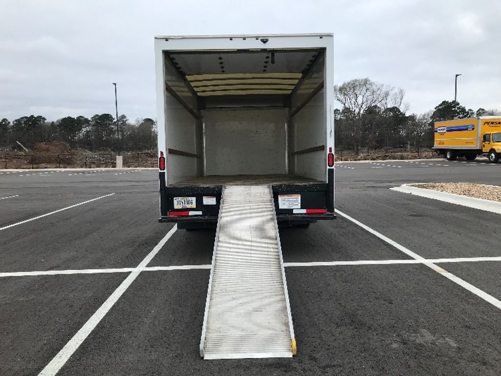 Light Duty Box Truck-Light and Medium Duty Trucks-GMC-2021-Savana G33903-Shreveport-LA-111,898\n\t\tmiles-$ 28,000 - Image 9
