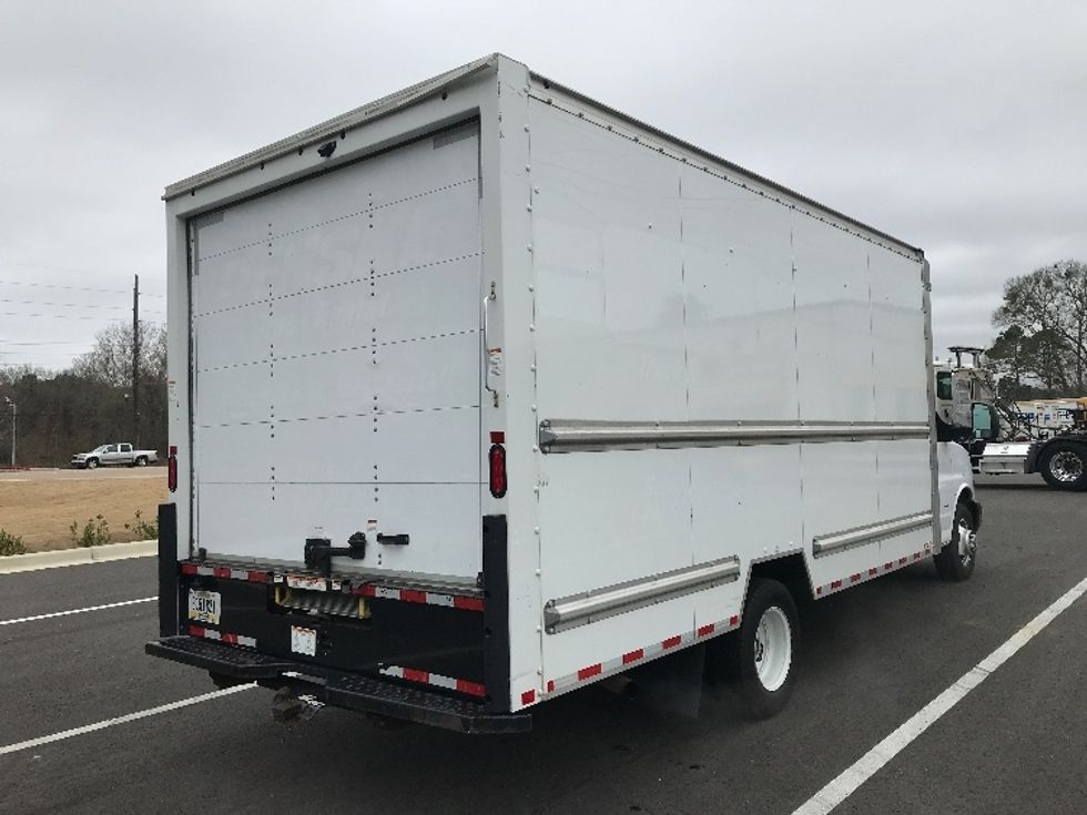Light Duty Box Truck-Light and Medium Duty Trucks-GMC-2021-Savana G33903-Shreveport-LA-112,977\n\t\tmiles-$ 28,000 - Image 12