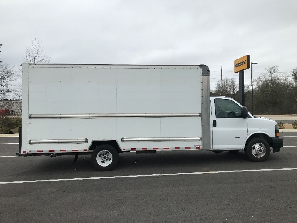 Light Duty Box Truck-Light and Medium Duty Trucks-GMC-2021-Savana G33903-Shreveport-LA-112,977\n\t\tmiles-$ 28,000 - Image 14