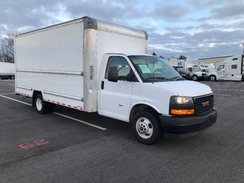 Light Duty Box Truck-Light and Medium Duty Trucks-GMC-2021-Savana G33903-Shreveport-LA-119,201\n\t\tmiles-$ 27,250 - Image 1