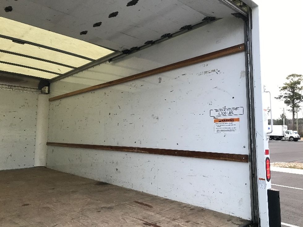 Light Duty Box Truck-Light and Medium Duty Trucks-GMC-2021-Savana G33903-Shreveport-LA-119,201\n\t\tmiles-$ 27,250 - Image 12