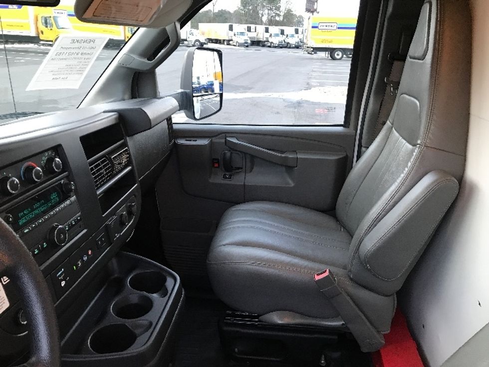 Light Duty Box Truck-Light and Medium Duty Trucks-GMC-2021-Savana G33903-Shreveport-LA-119,201\n\t\tmiles-$ 27,250 - Image 18